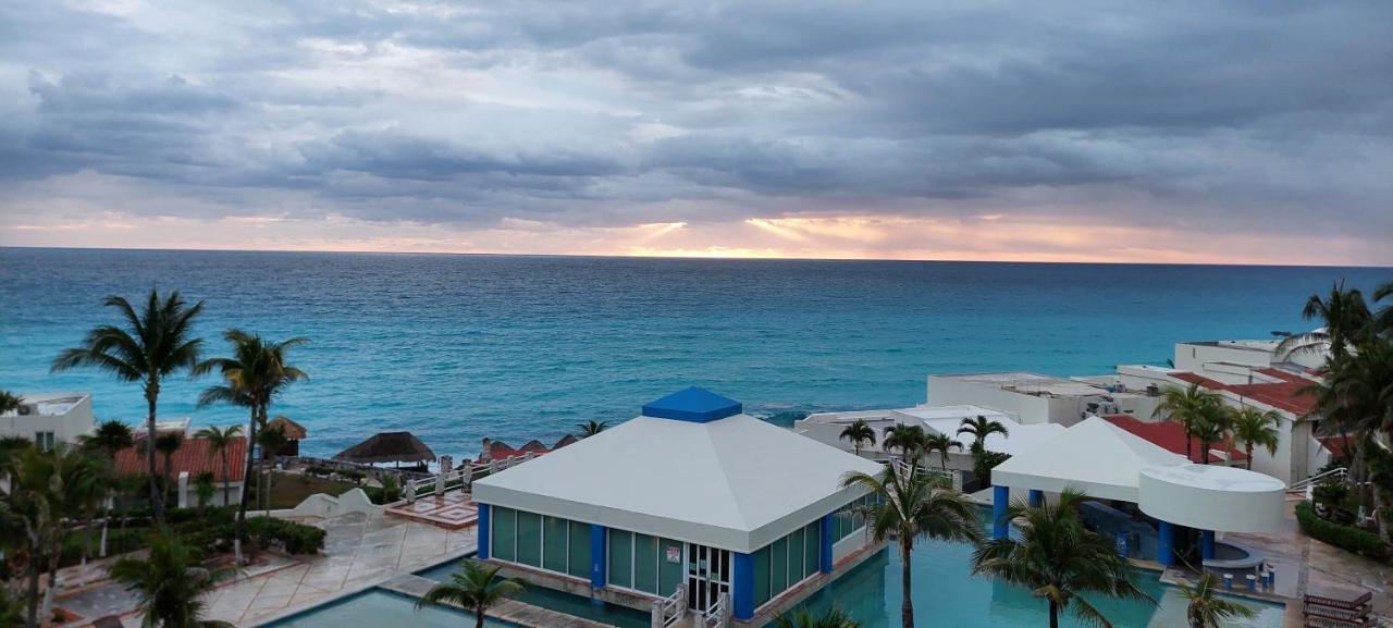 Departamento Cielo Ocen View En Condominios Solymar Cancún Exterior foto